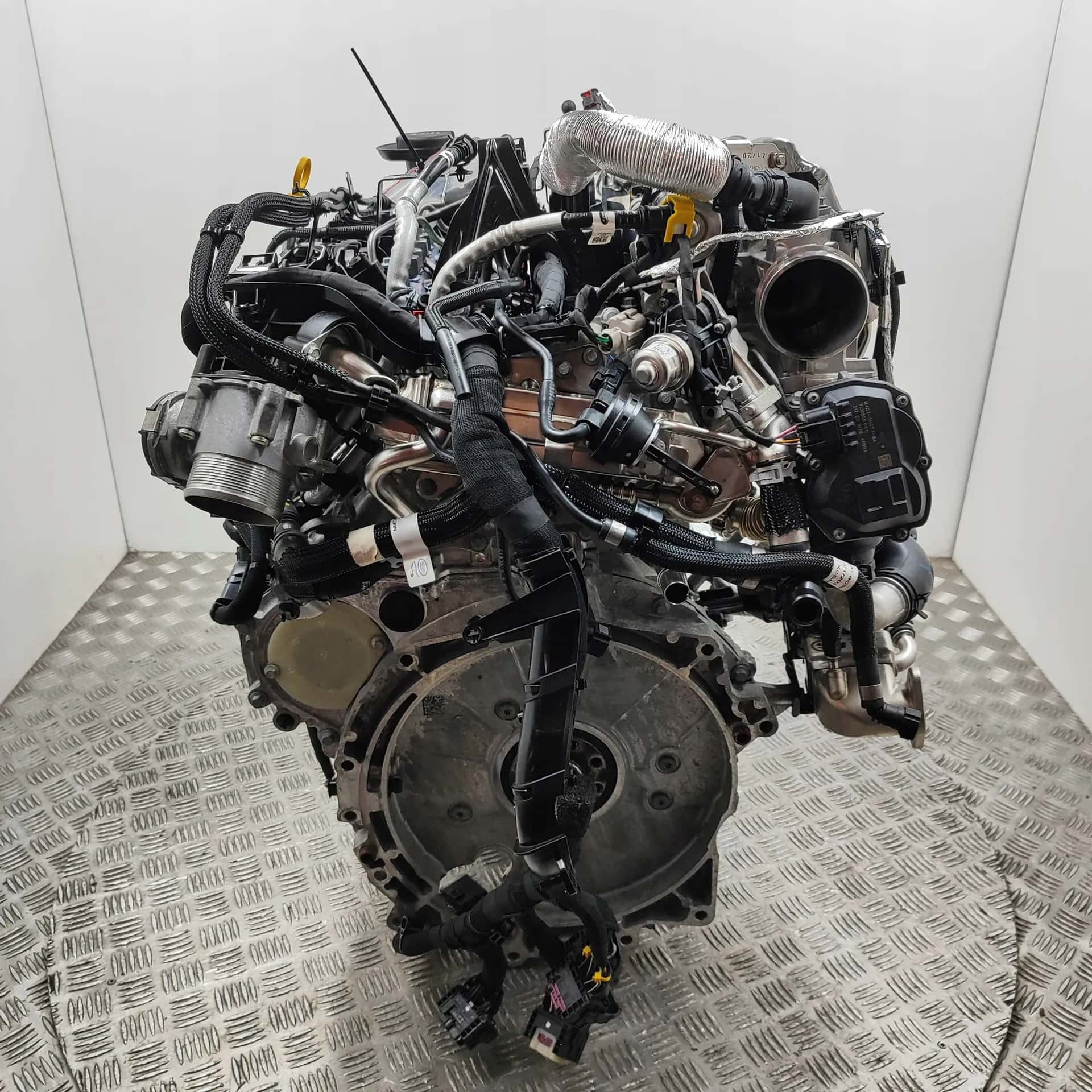 Moteur 204DTY(AJ21D4) vue 3