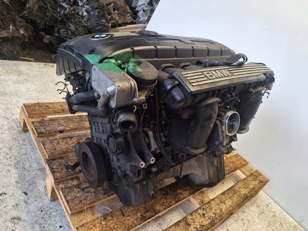 Moteur N53 B30 A vue 2