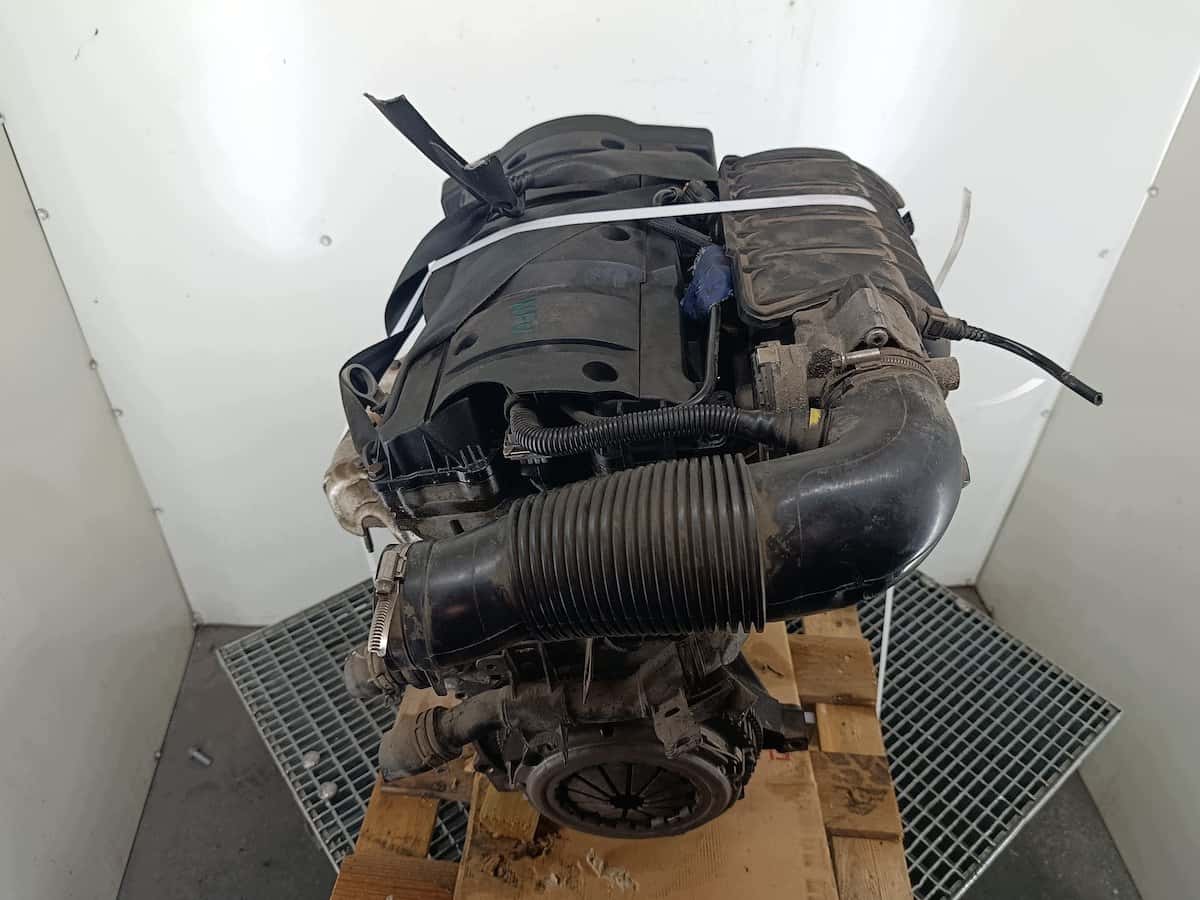 Moteur NFU (TU5JP4) vue 2