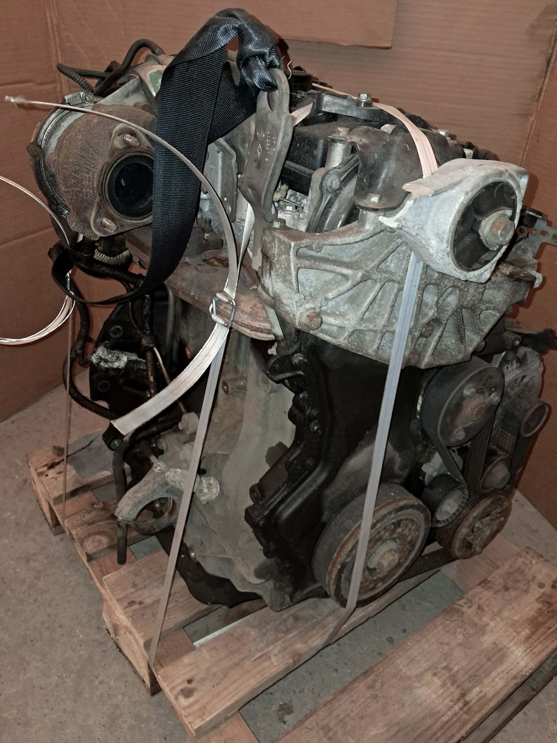 Moteur M9R 742 vue 8