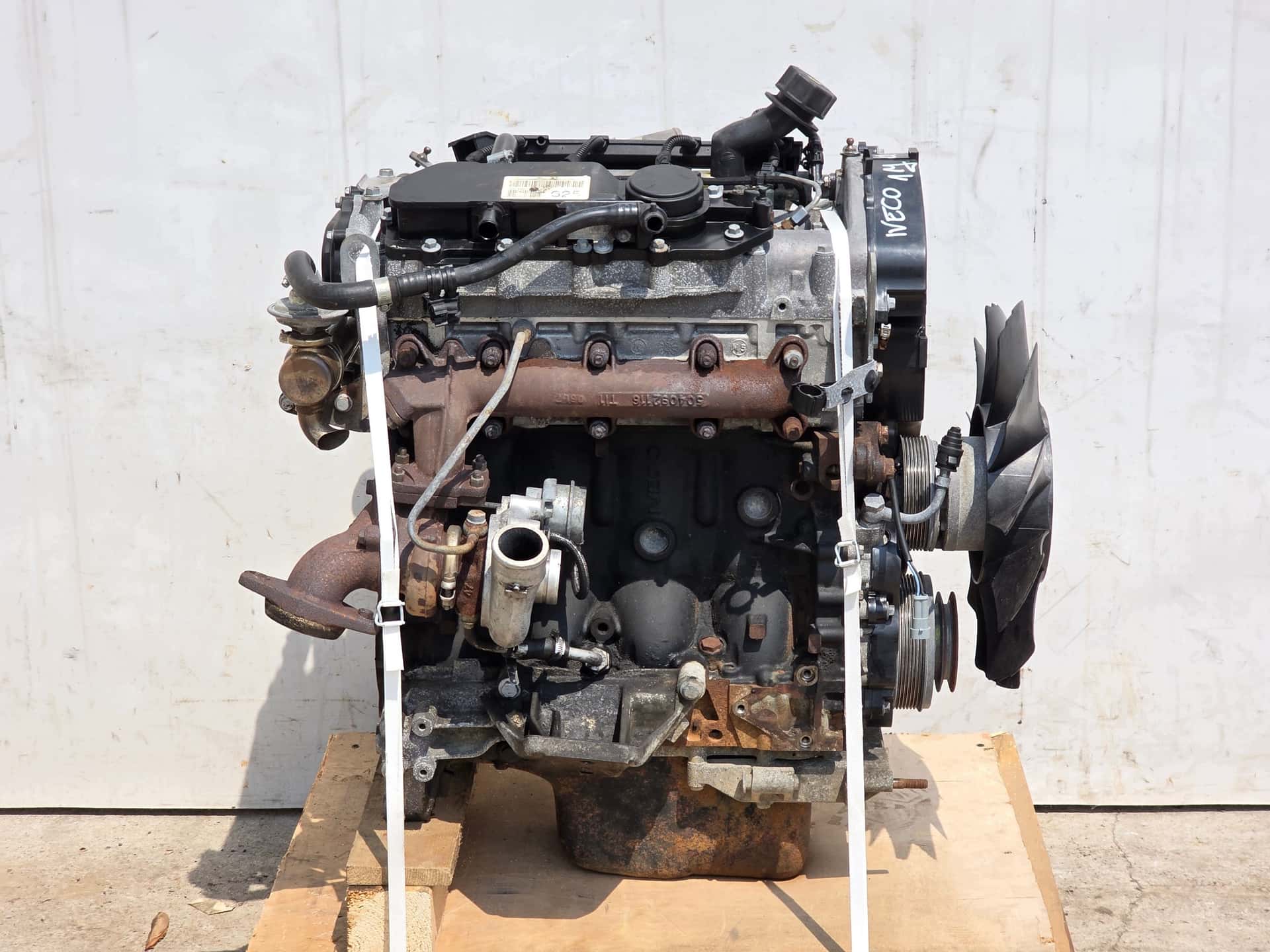 Moteur F1AE0481G vue 9