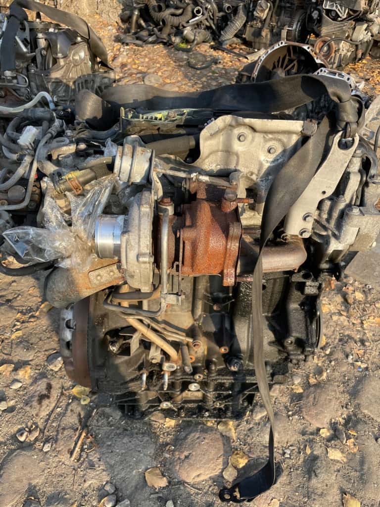 Moteur M9R 692 vue 6