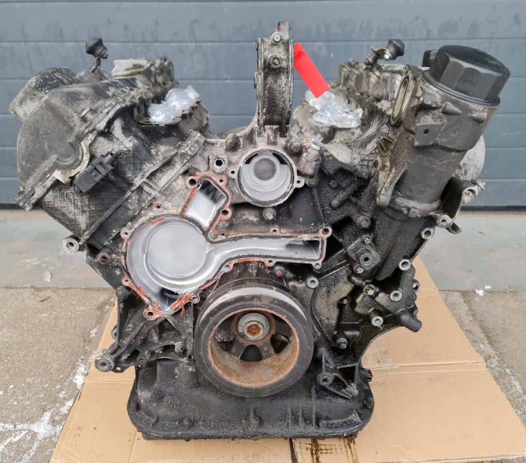 Moteur M 113.960 vue 3