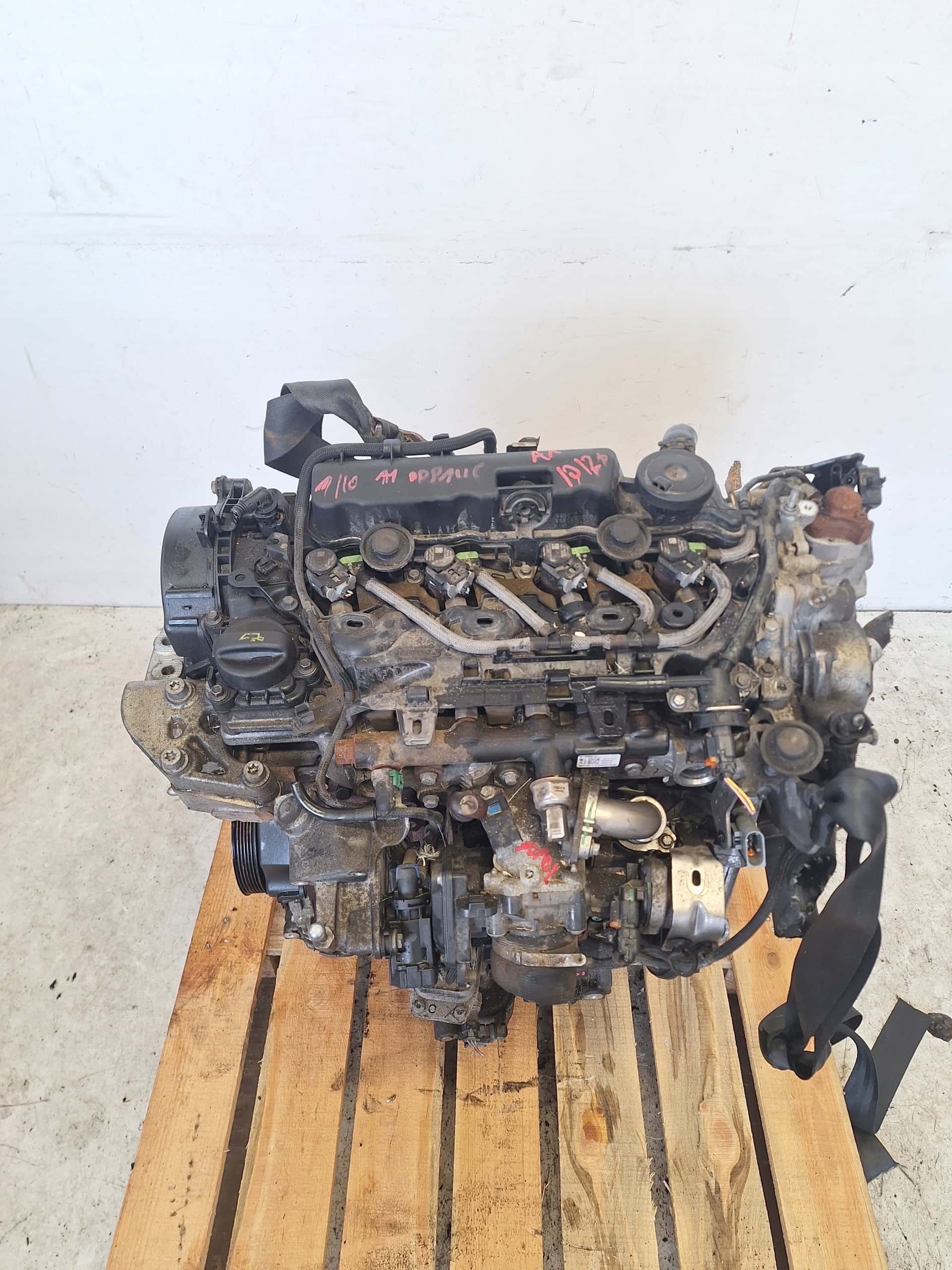 Moteur 4HH (DW12RUC) vue 2