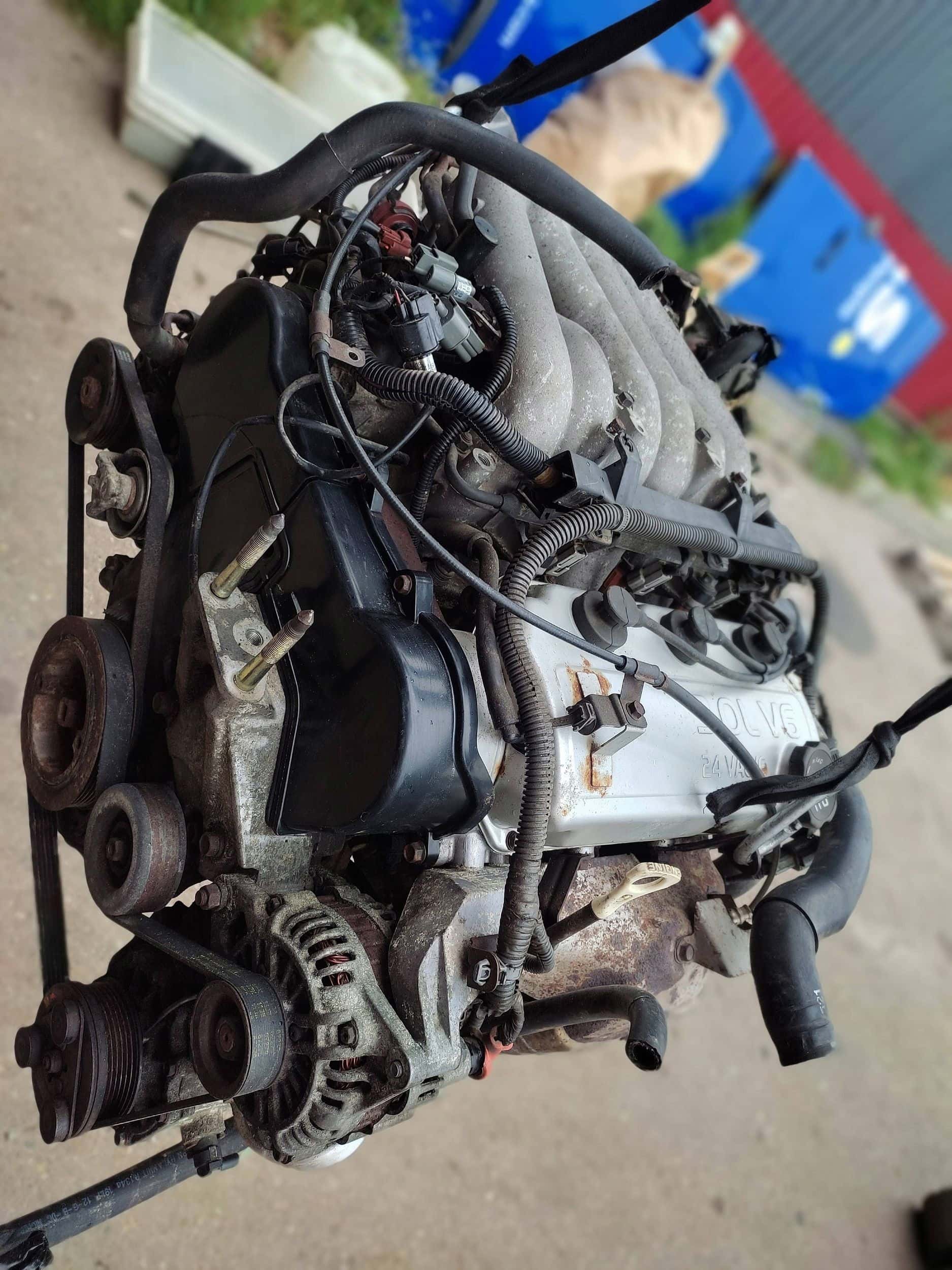 Moteur 6G72 (SOHC 24V) vue 8