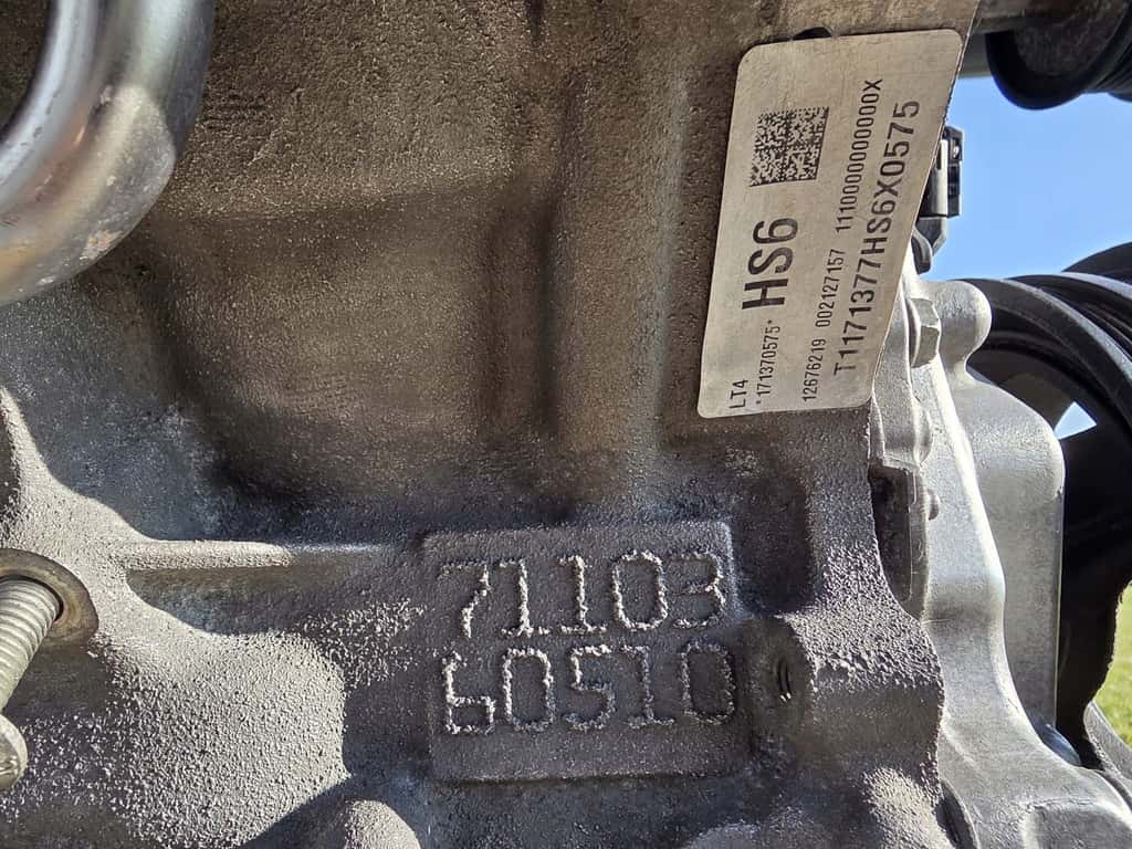 Moteur LT4(376CUV8) vue 6