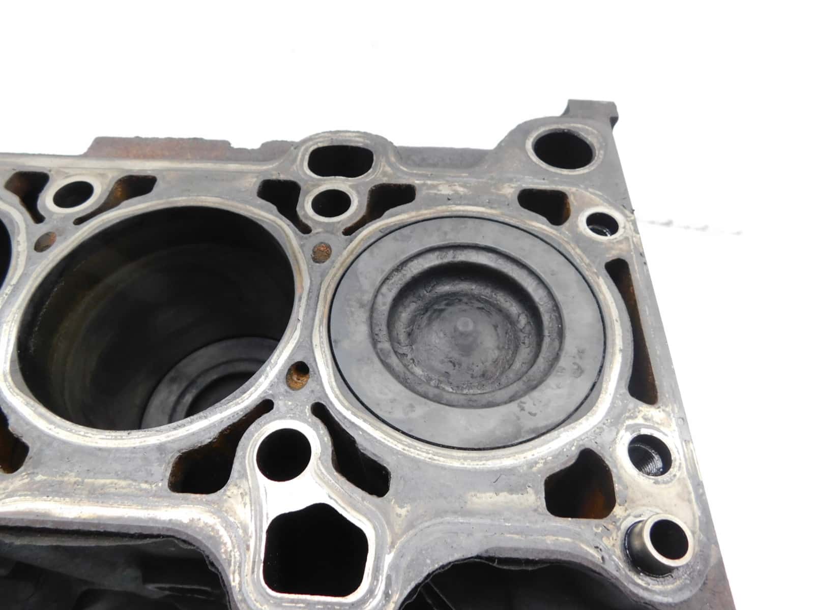 Moteur F1AE0481D vue 3
