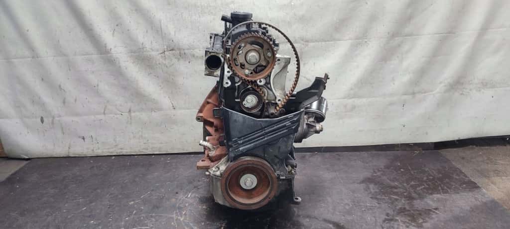 Moteur K9K 837 vue 4