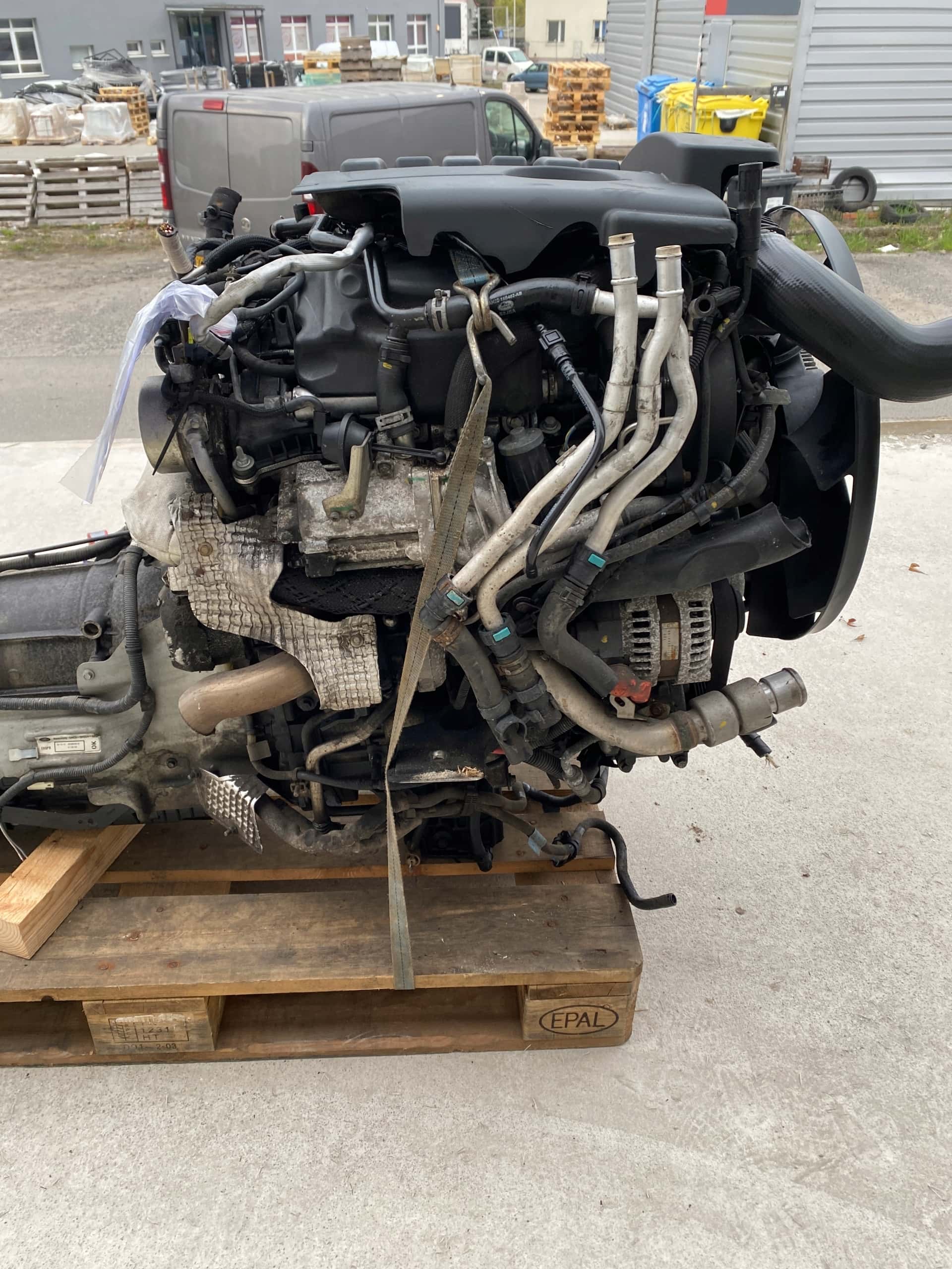 Moteur 306DT vue 3