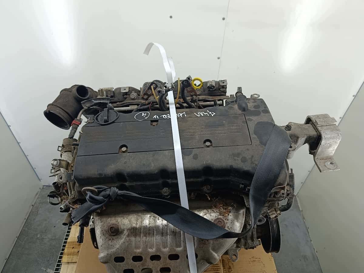 Moteur 4B10 vue 6