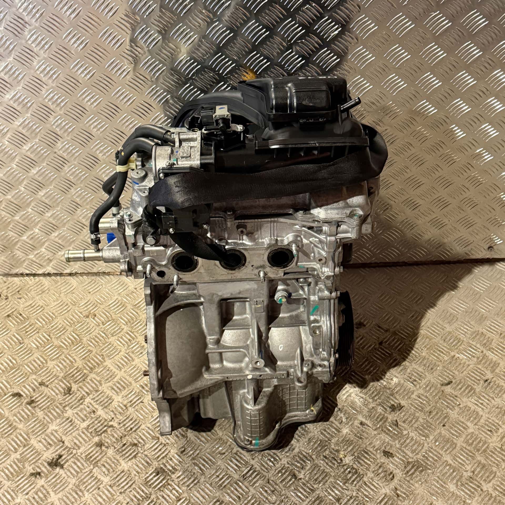 Moteur HR12DDR vue 2