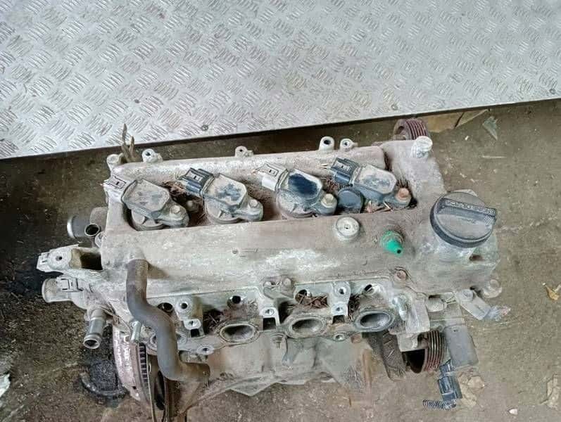 Moteur 2SZ-FE vue 2