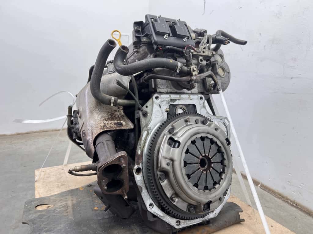 Moteur B6 (DOHC) vue 4