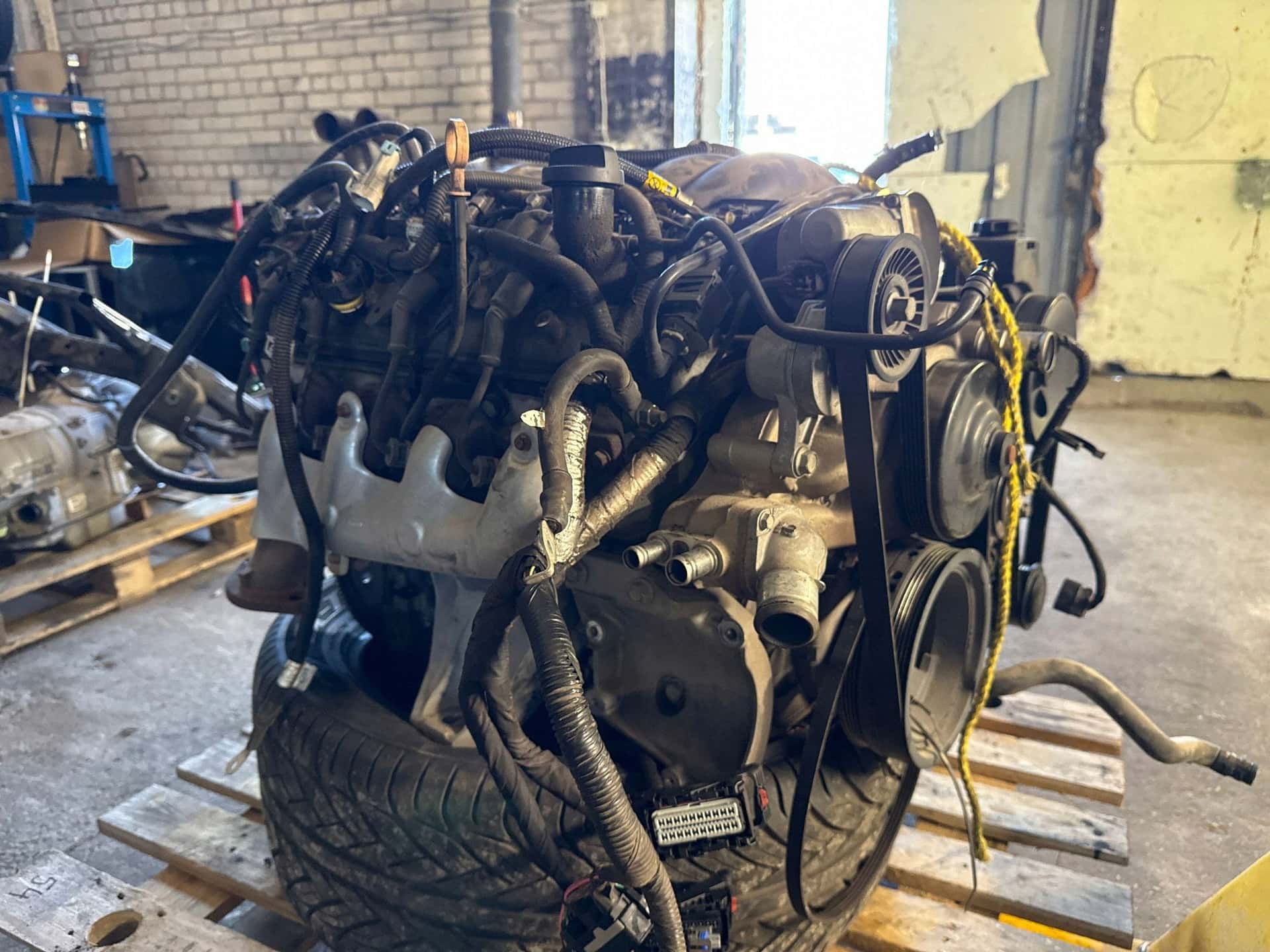 Moteur L99(376CUV8) vue 2