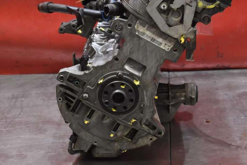 Moteur M54 B30 (306S3) vue 4
