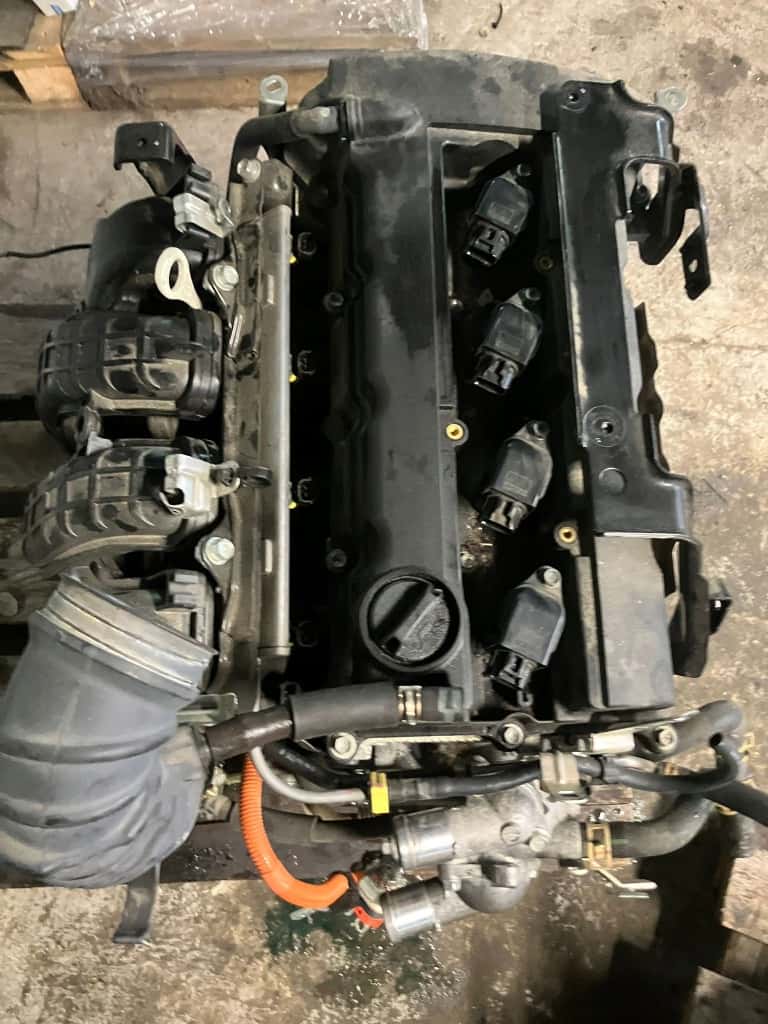 Moteur 4B12 vue 4