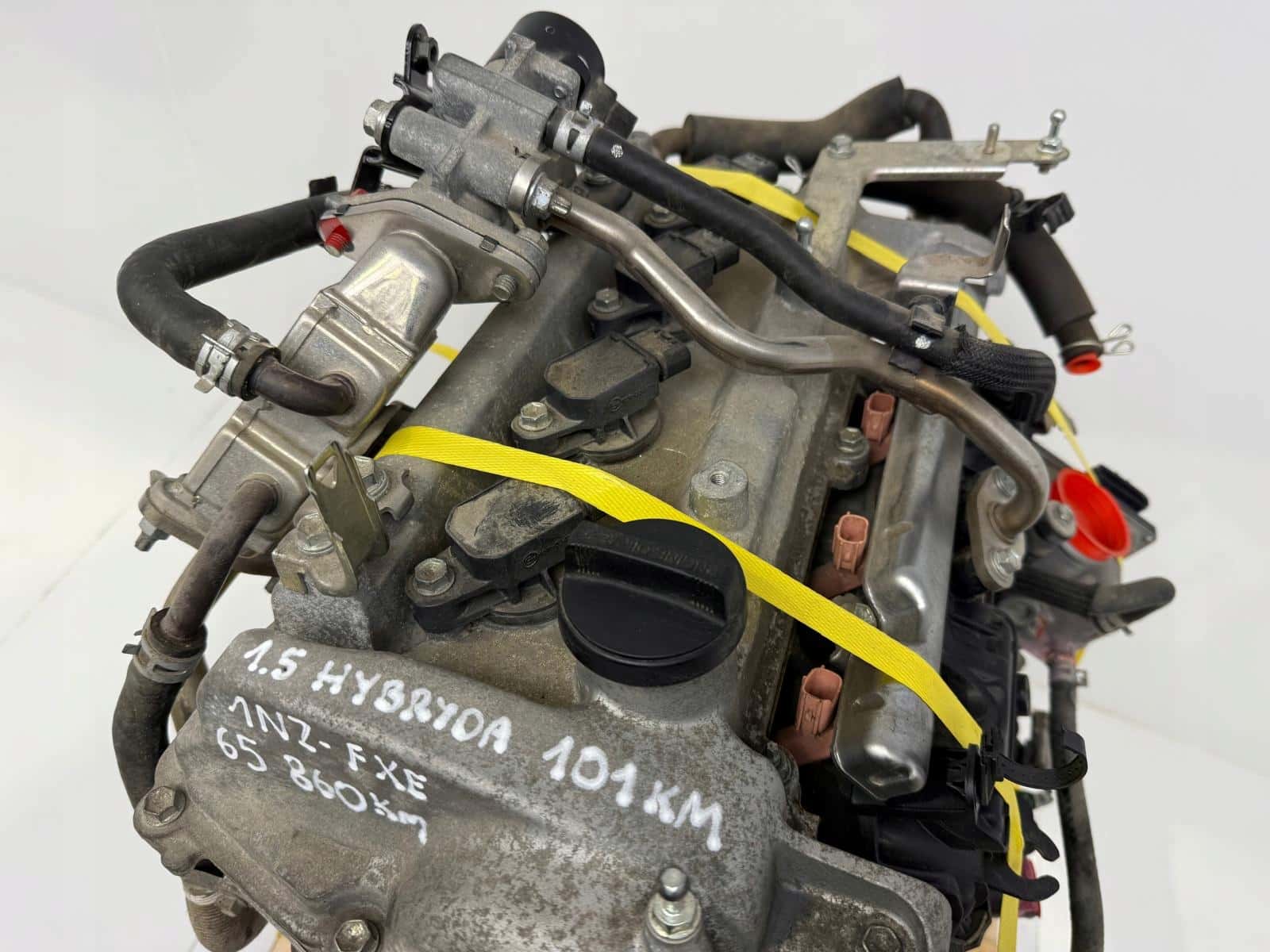 Moteur 1NZ-FXE vue 6