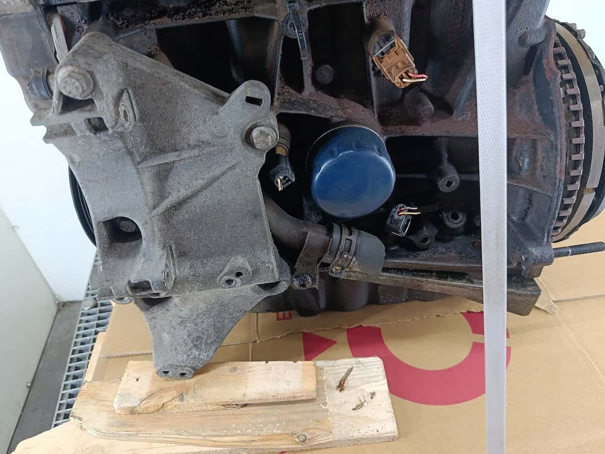 Moteur F4R 770 vue 5