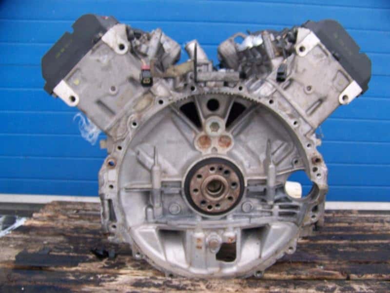 Moteur AJ27S vue 8