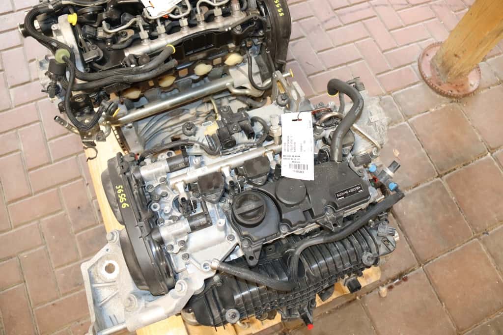Moteur B 4204 T46 vue 2