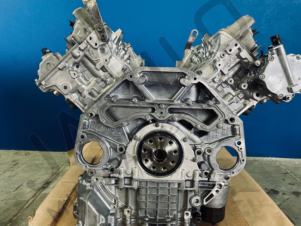 Moteur S63 B44 A — vue 9