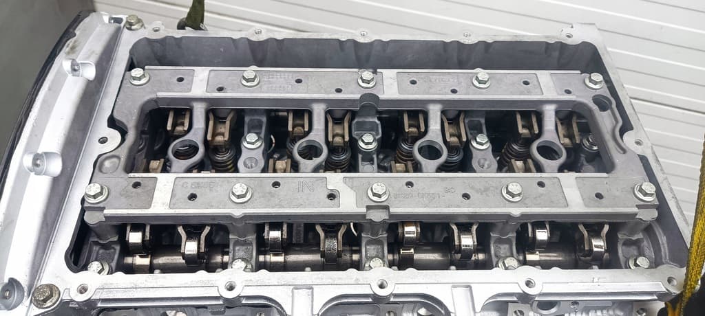 Moteur 4HV — vue 7