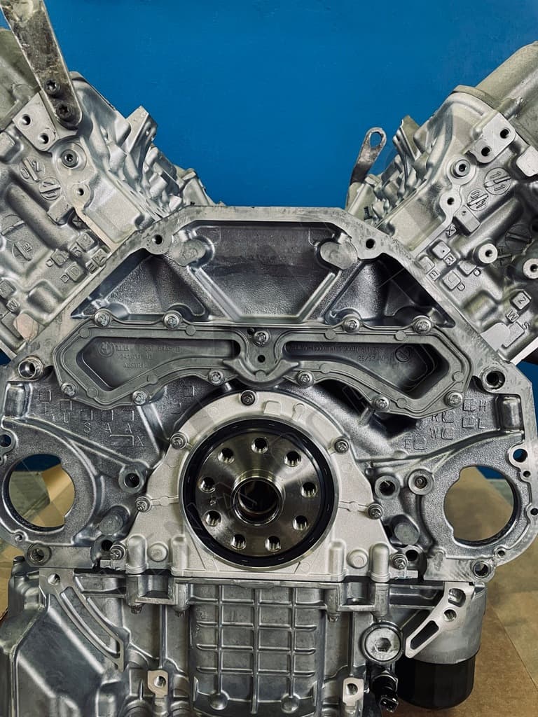 Moteur S63 B44 A — vue 8