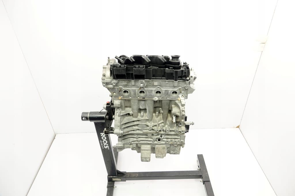 Moteur D 4204 T7 — vue 2
