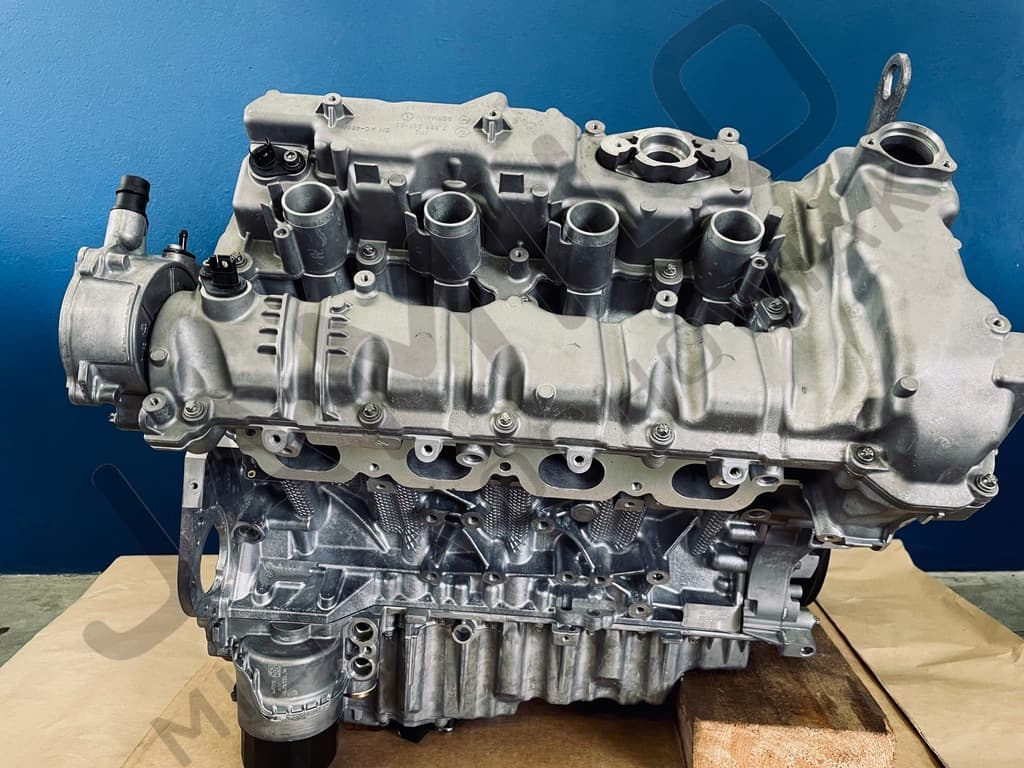 Moteur S63 B44 A — vue 4