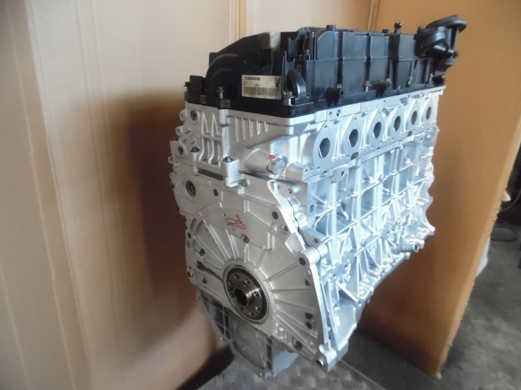 Moteur N57 D30 C — vue 2