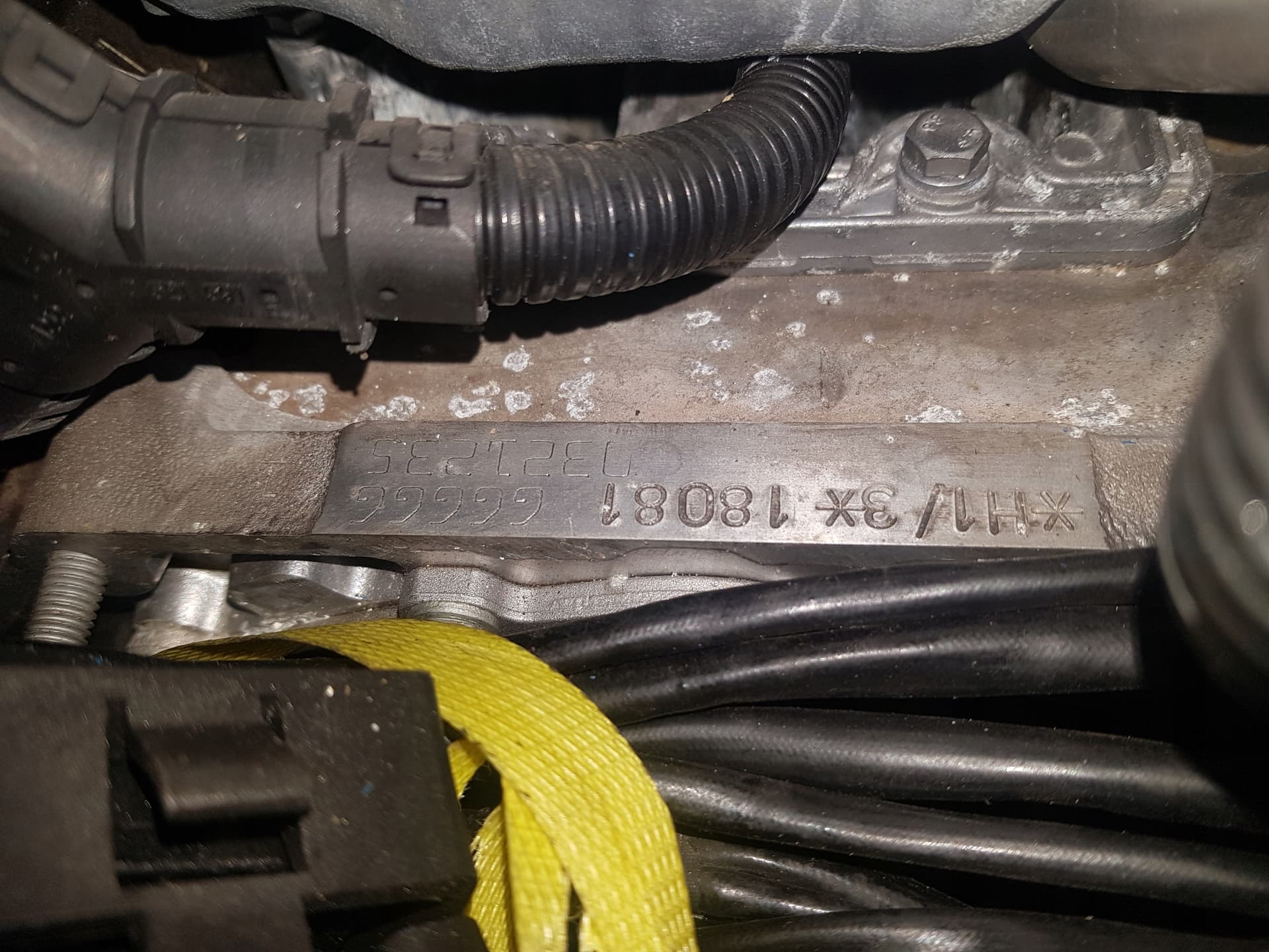 Moteur N62 B44 A — vue 4
