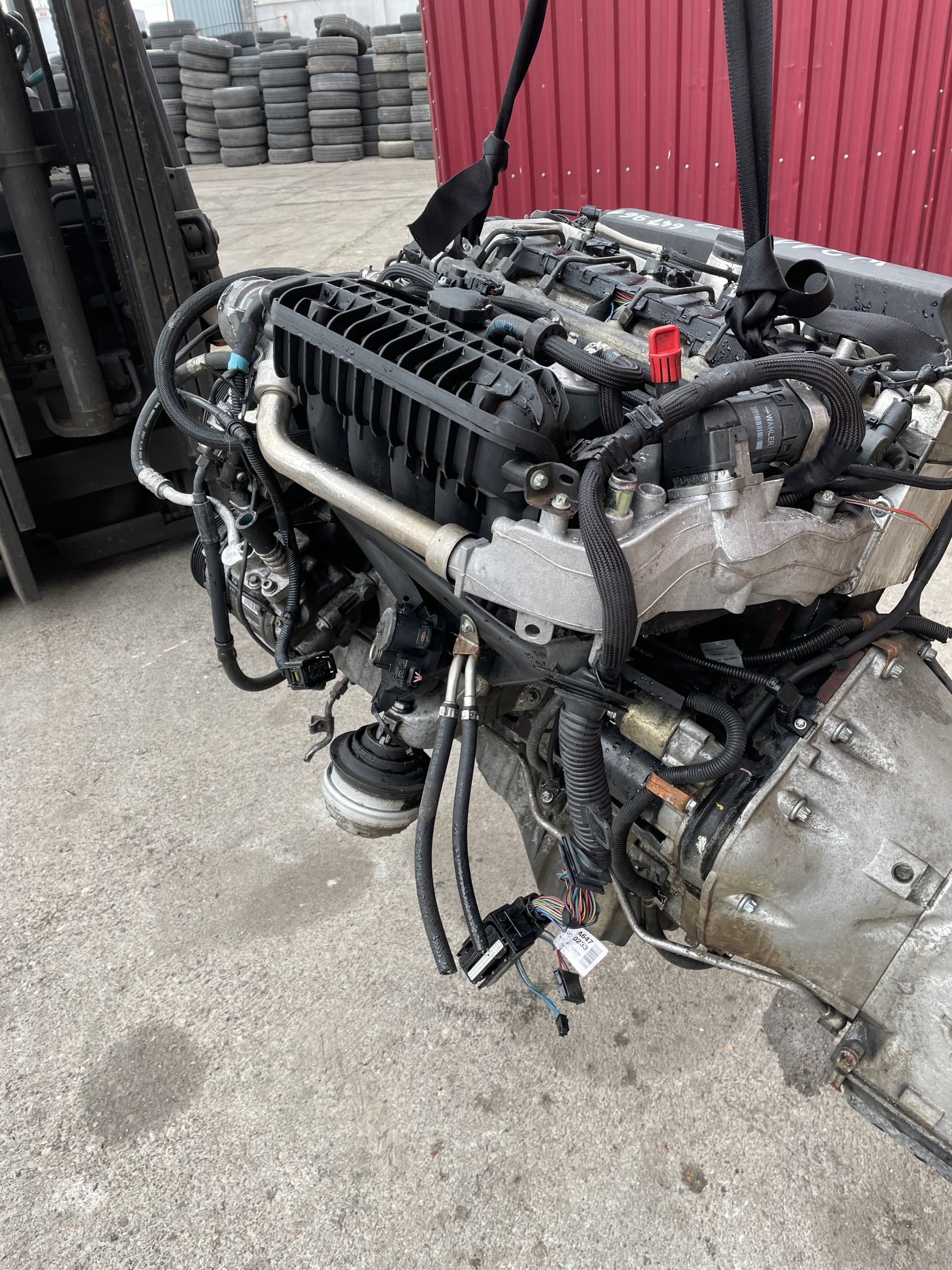 Moteur M 112.913 — vue 6