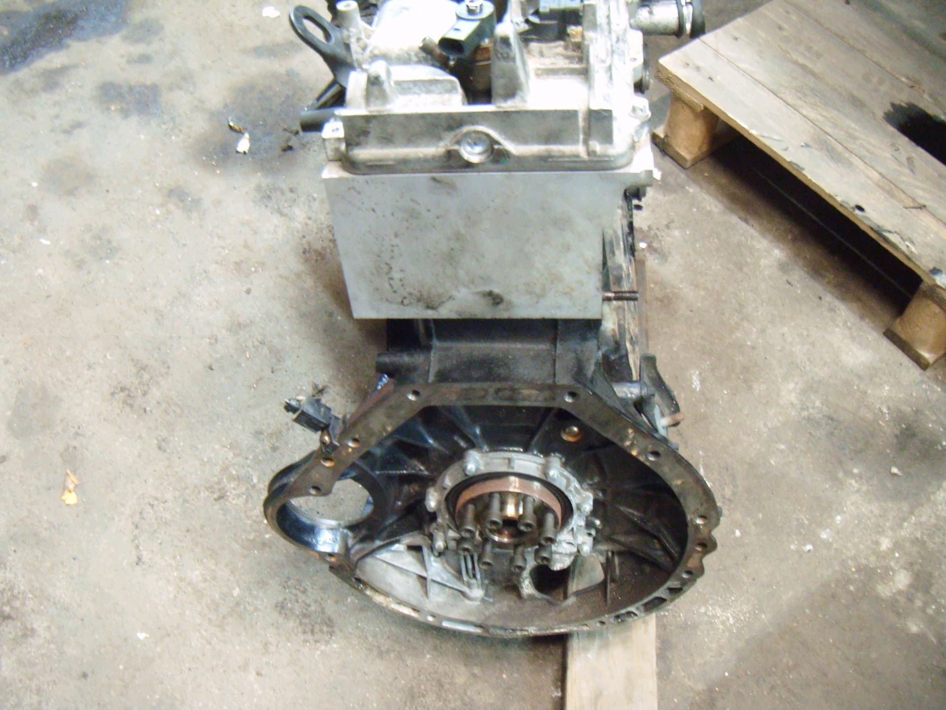 Moteur M 112.913 — vue 3