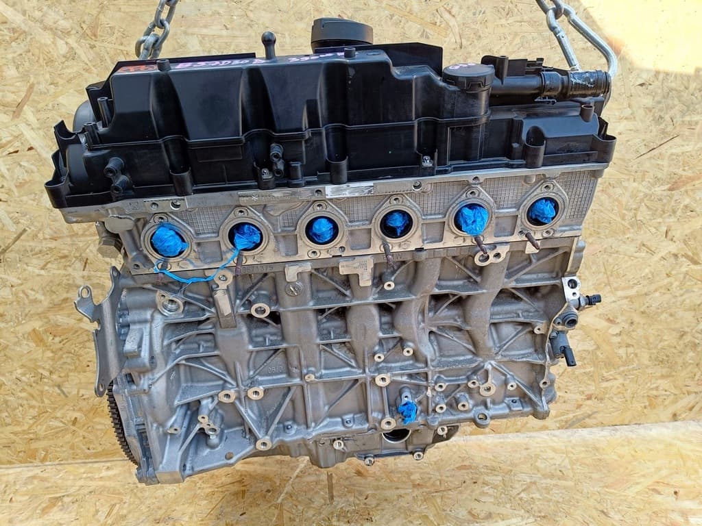 Moteur B57 D30 B — vue 2
