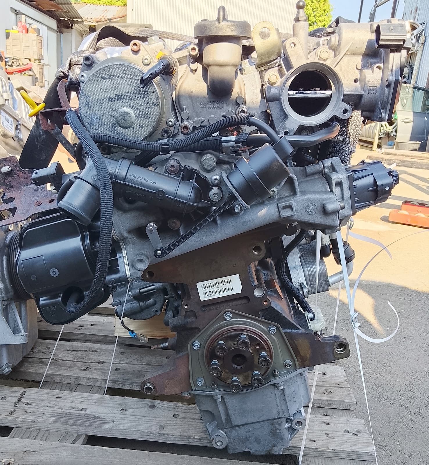 Moteur A 20 DTJ — vue 4