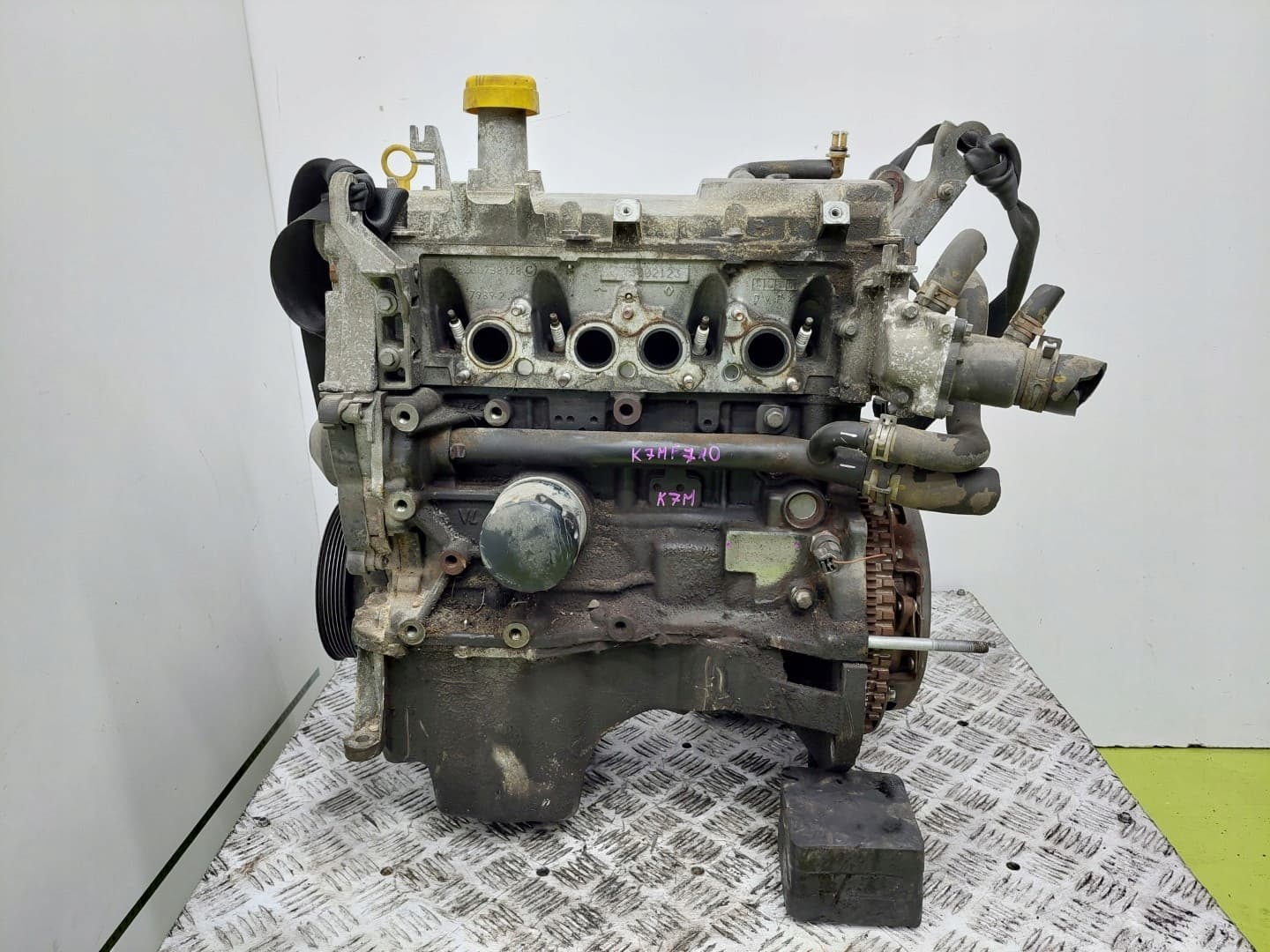 Moteur K7M 718 — vue 3