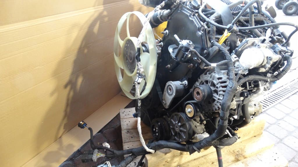 Moteur YNR6 — vue 4