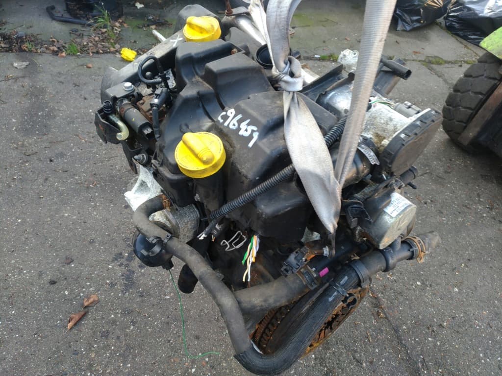 Moteur K9K 832 — vue 4