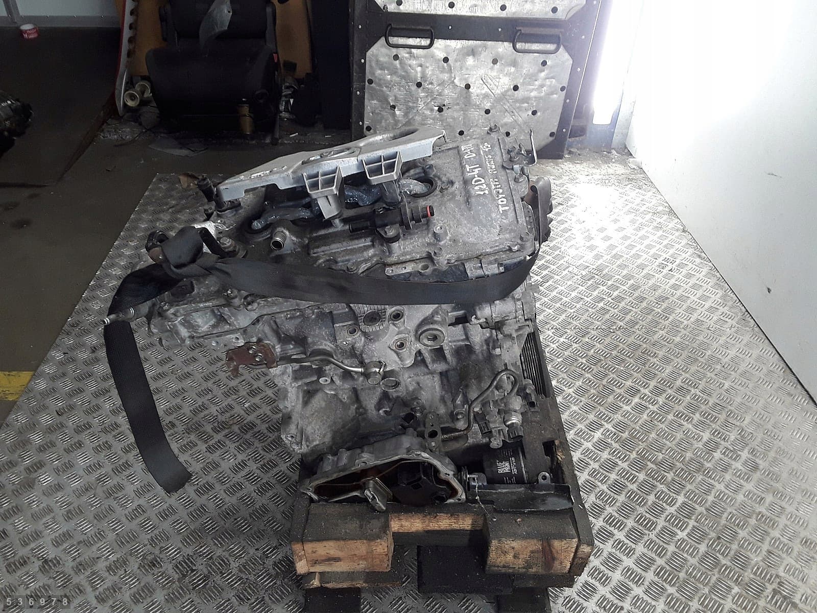 Moteur 8NR-FTS — vue 4