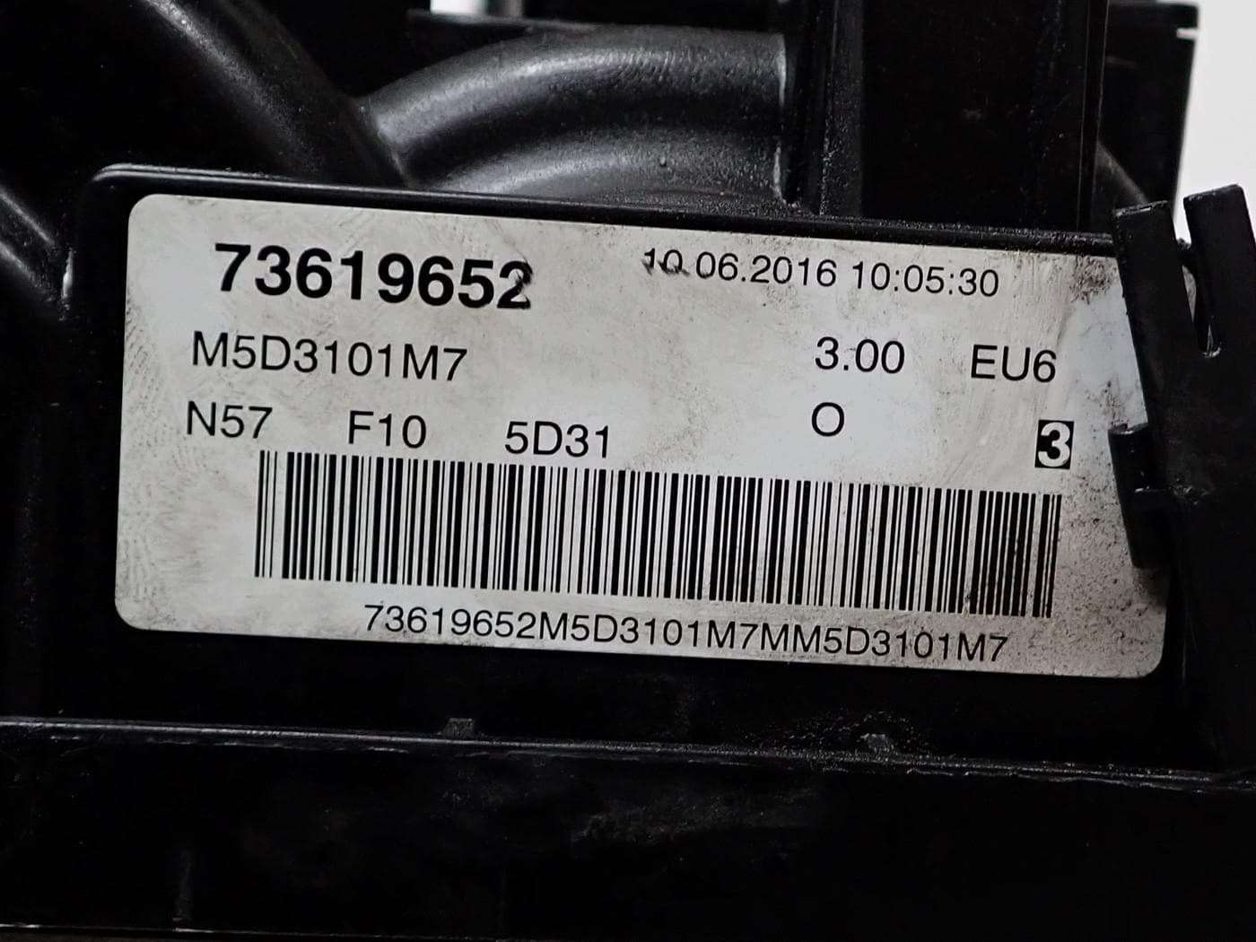 Moteur N57 D30 A — vue 8