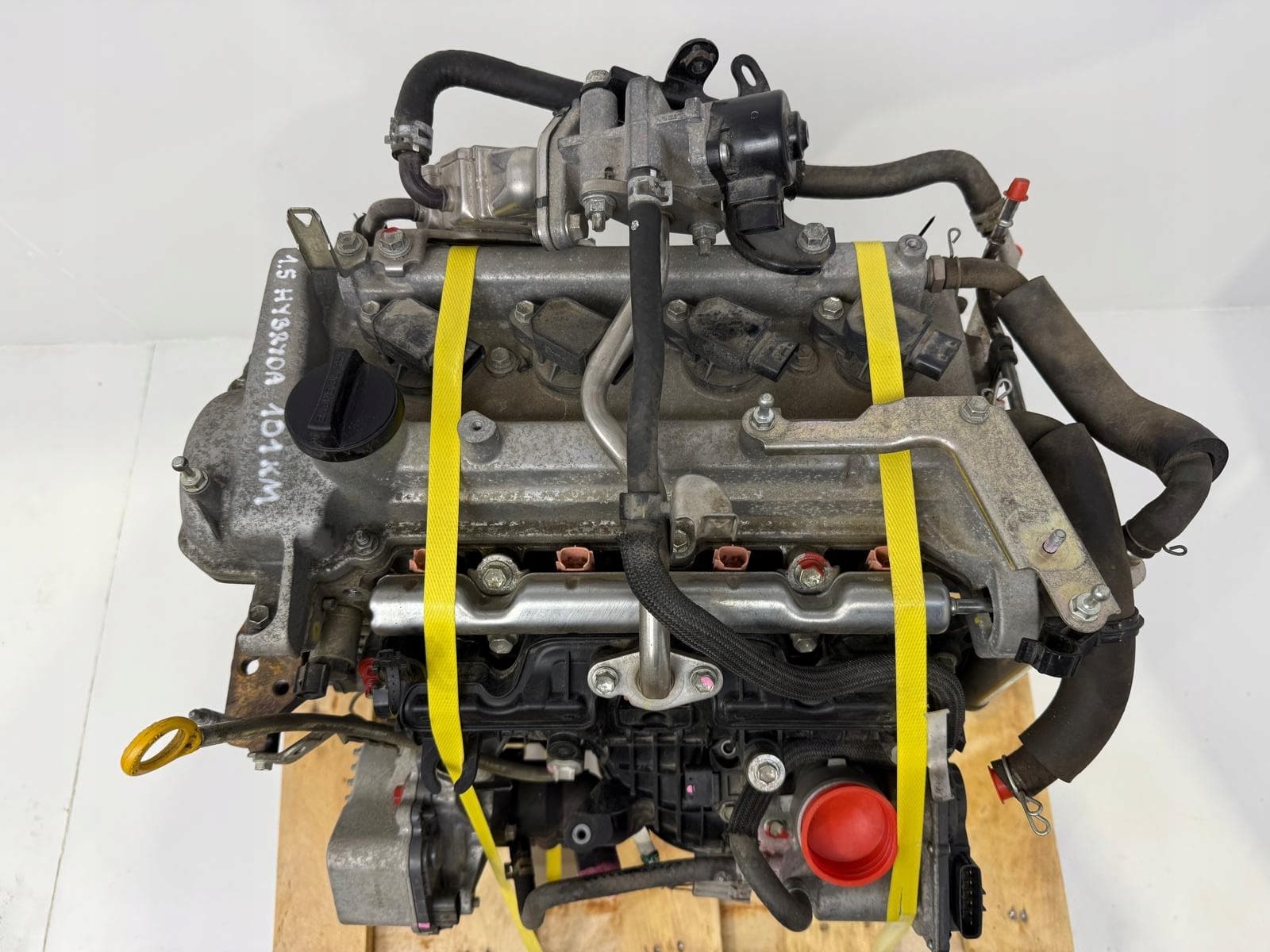 Moteur 1NZ-FXE — vue 3