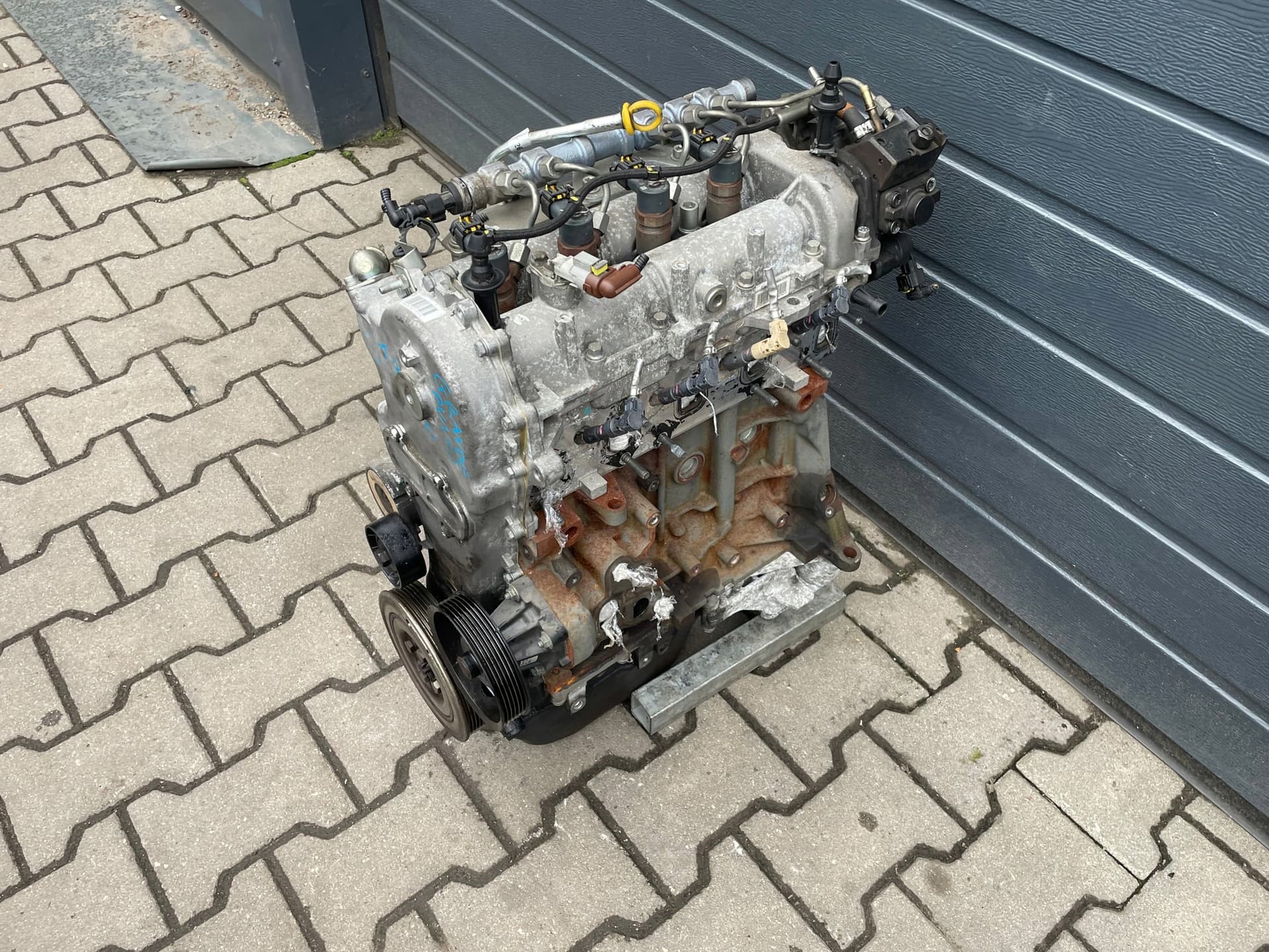 Moteur 199 A9.000 — vue 8