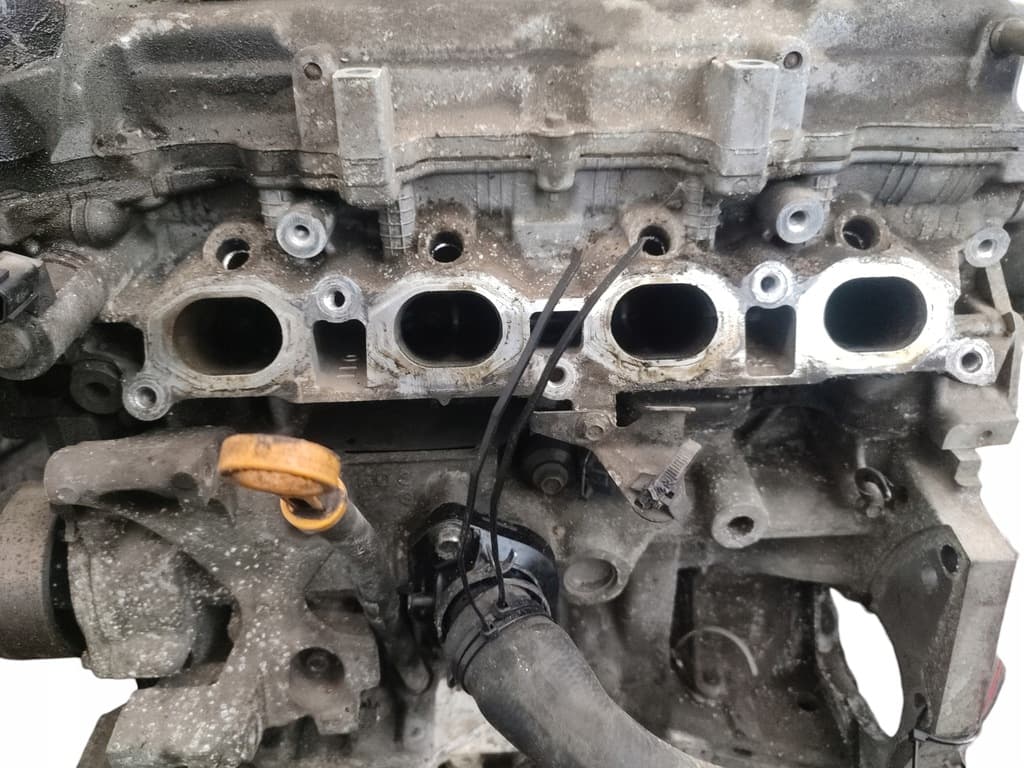 Moteur HR16DE — vue 3