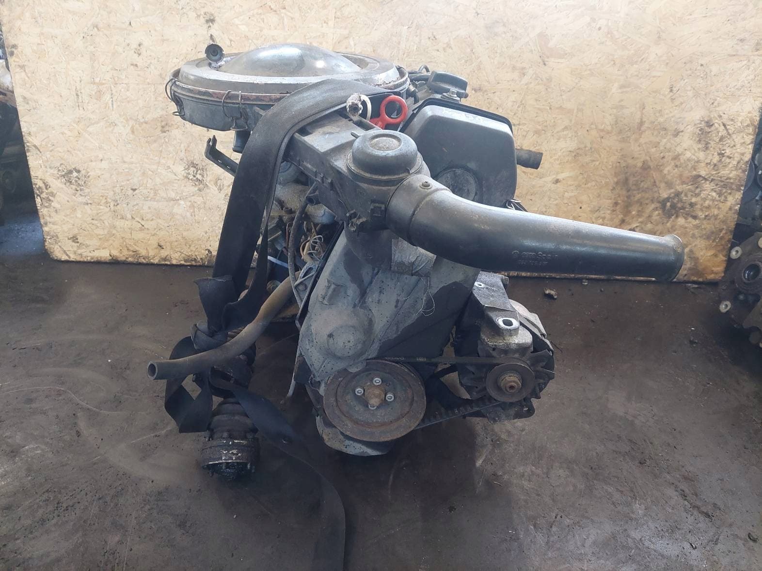 Moteur AAU — vue 2
