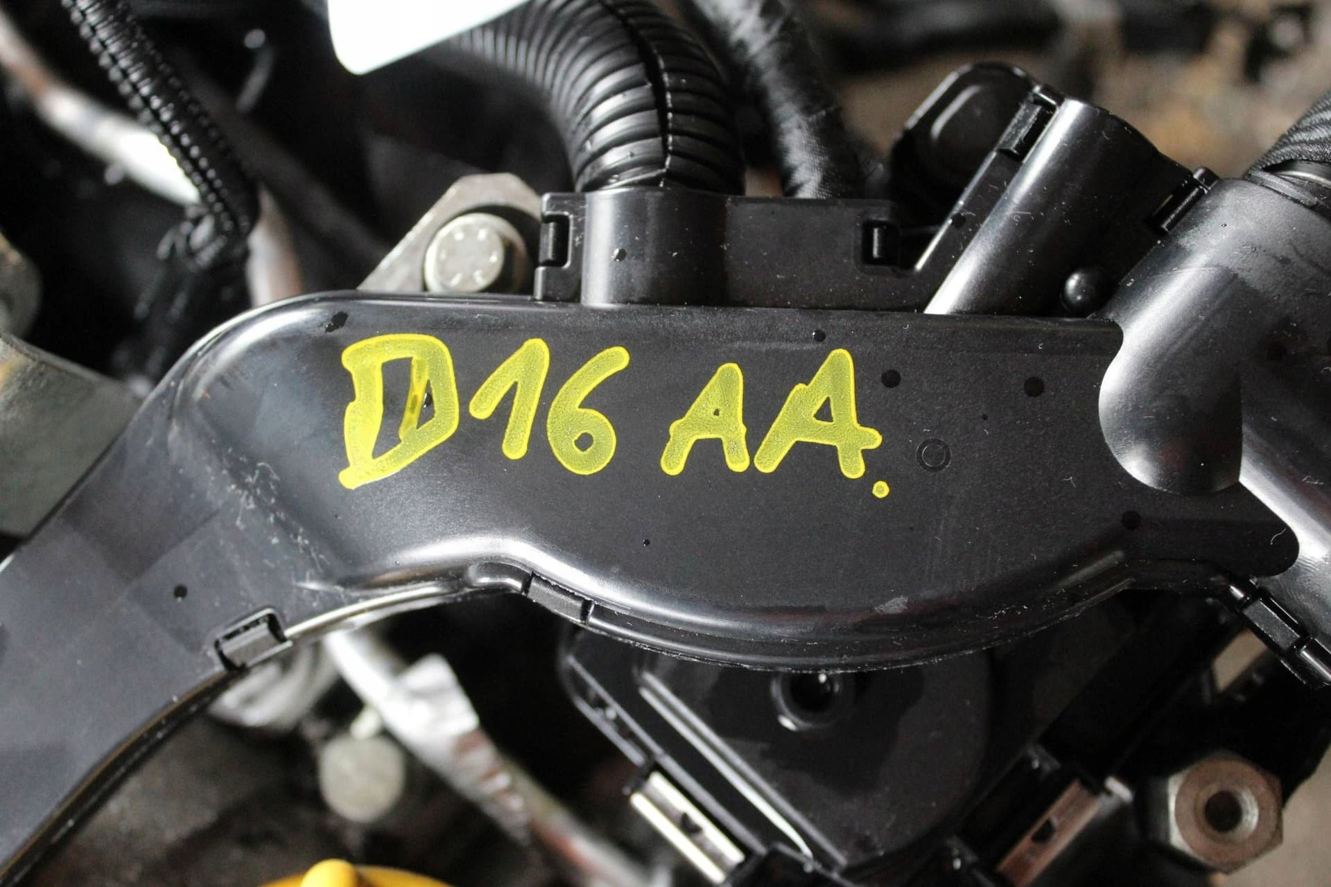 Moteur D16AA — vue 3