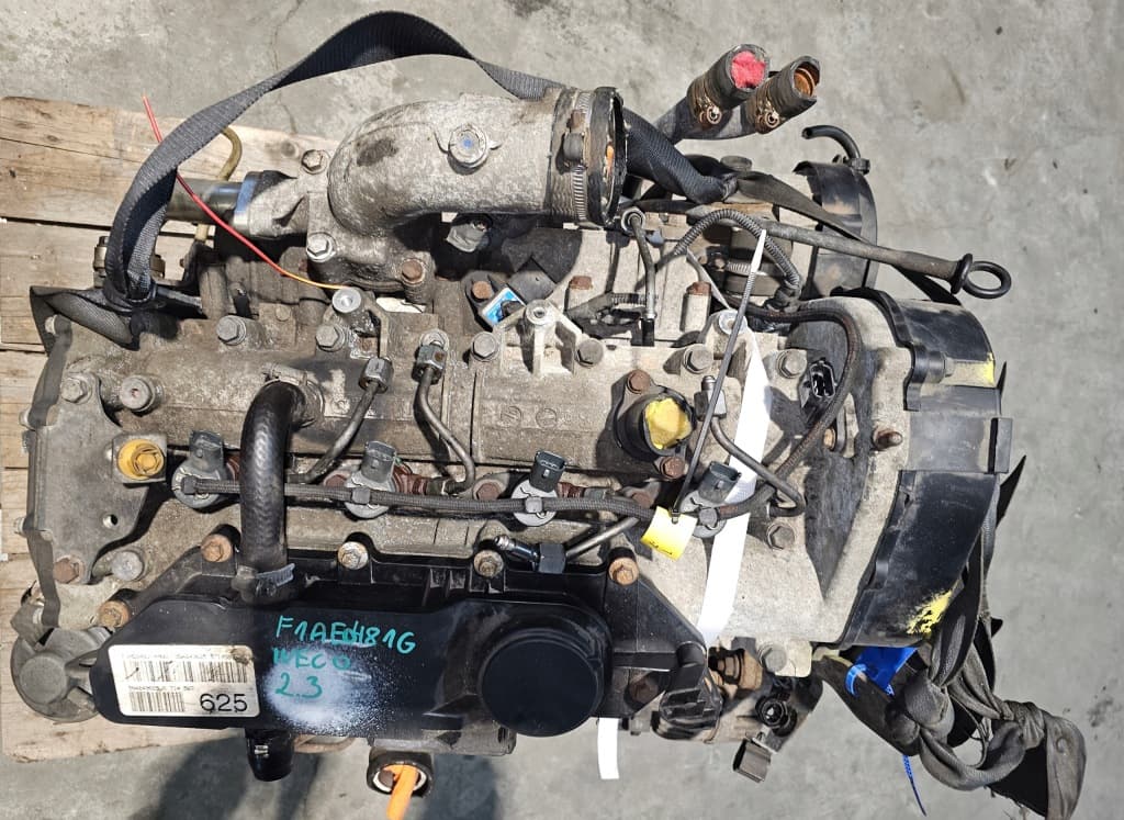 Moteur F1AE0481G — vue 4