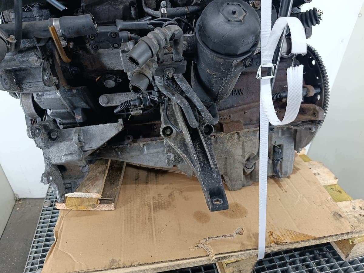 Moteur M51 D25 (256T1) — vue 10