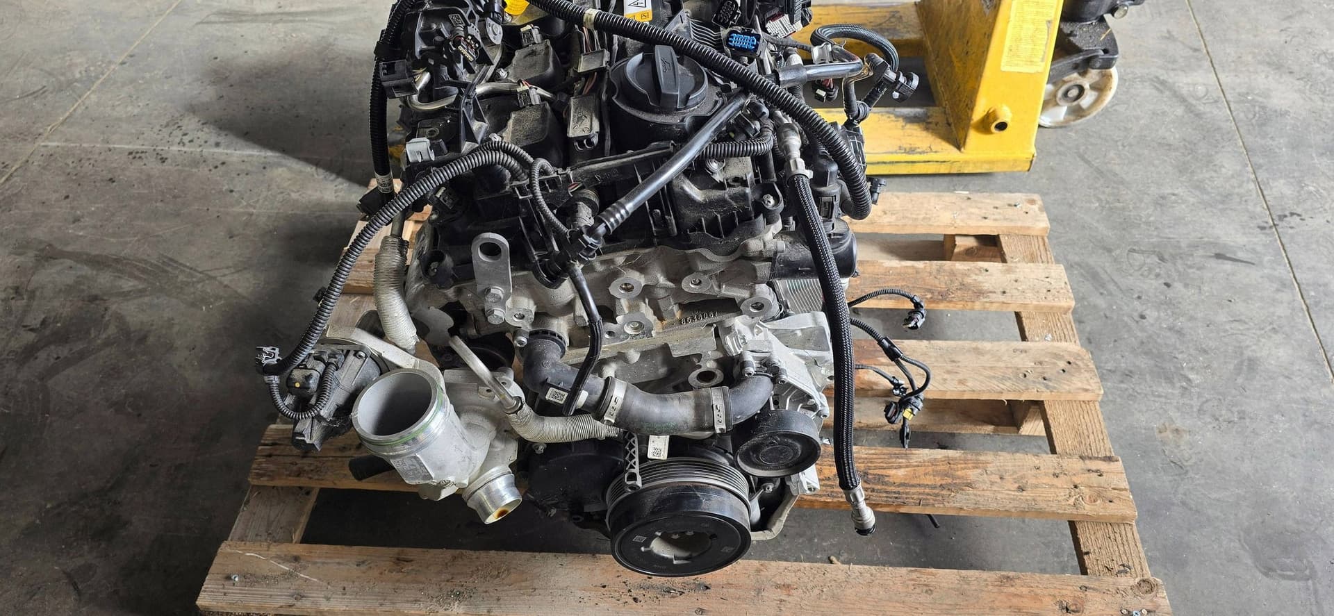 Moteur B38 A15 F — vue 3