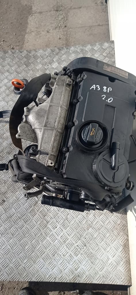 Moteur AZV — vue 2
