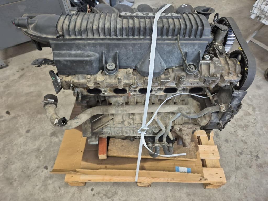 Moteur B 5244 S5 — vue 8